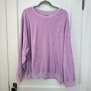 Daily Drills Terry Cloth Oversized Crew in lilac, size M/L!